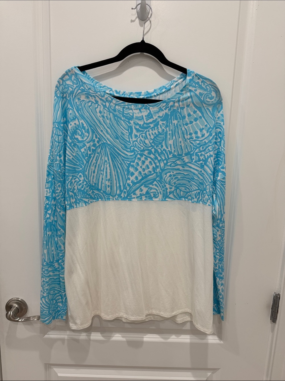 Lilly Pulitzer Blue & White Patterned Long Sleeve Top